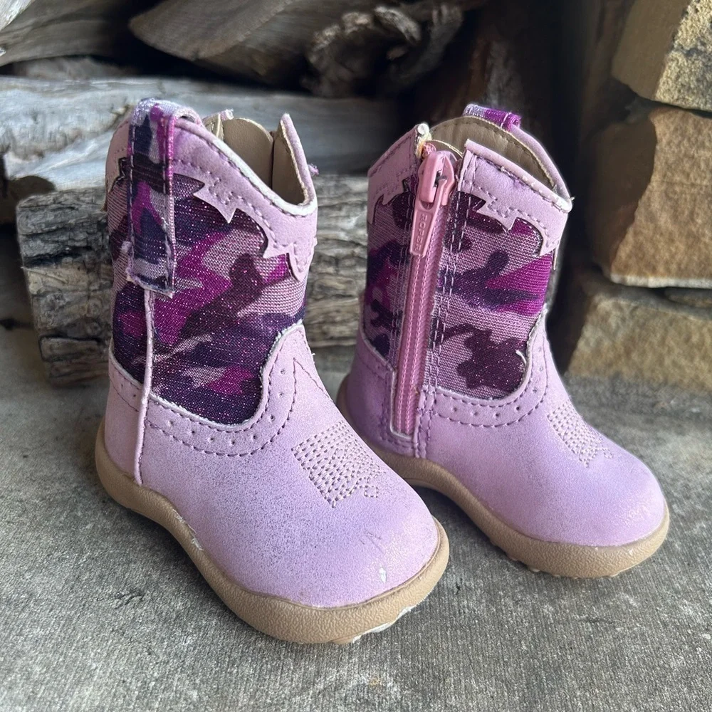 Roper kids faux leather‎ pink Camo infant boots w/inner zipper Sz-1.  C